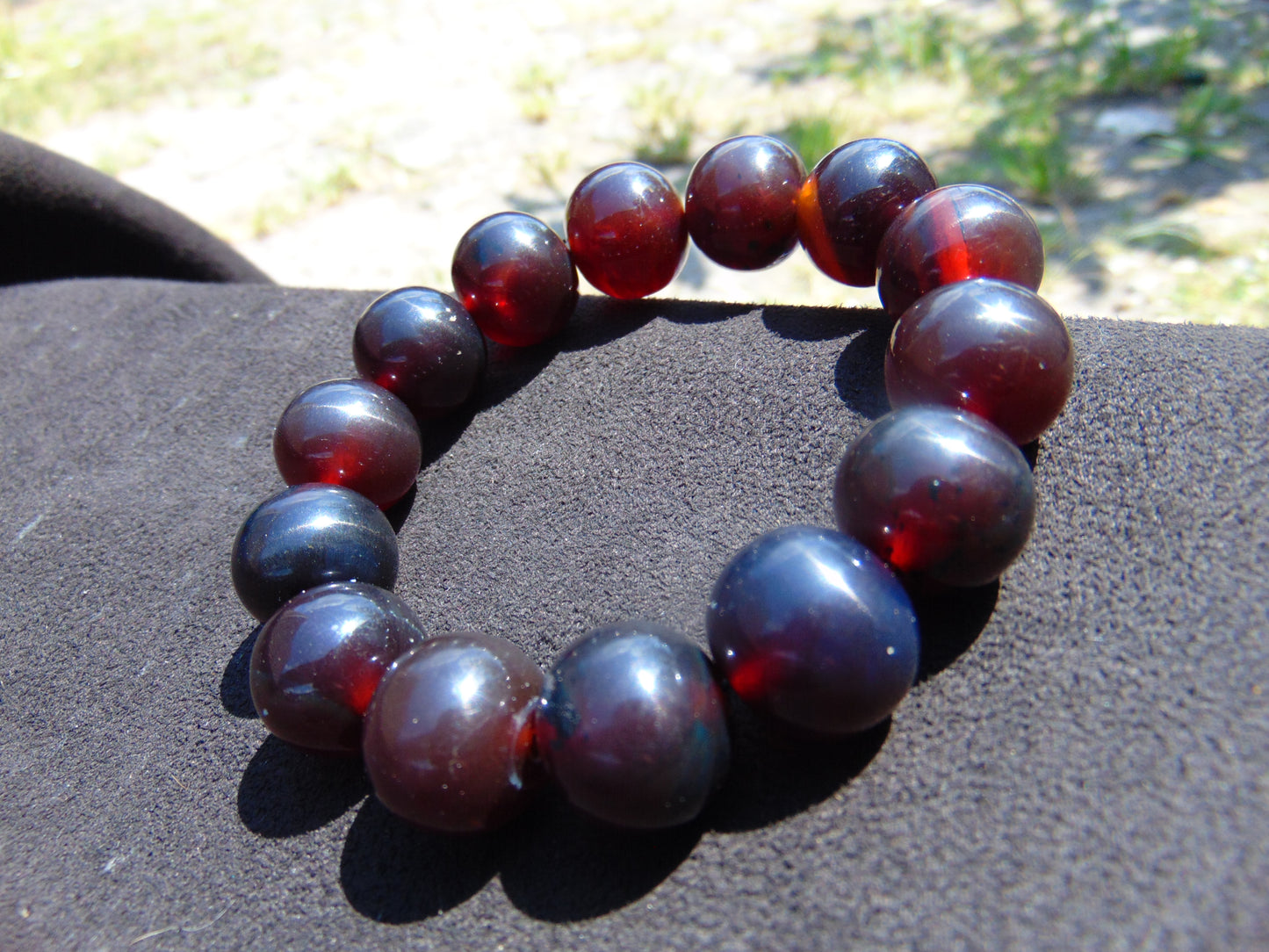 33 gram 14 Beads Mala Bracelet Indonesian Cherry Red Amber 16 mm for Healing FRB3