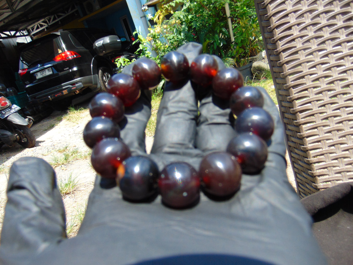 33 gram 14 Beads Mala Bracelet Indonesian Cherry Red Amber 16 mm for Healing FRB3