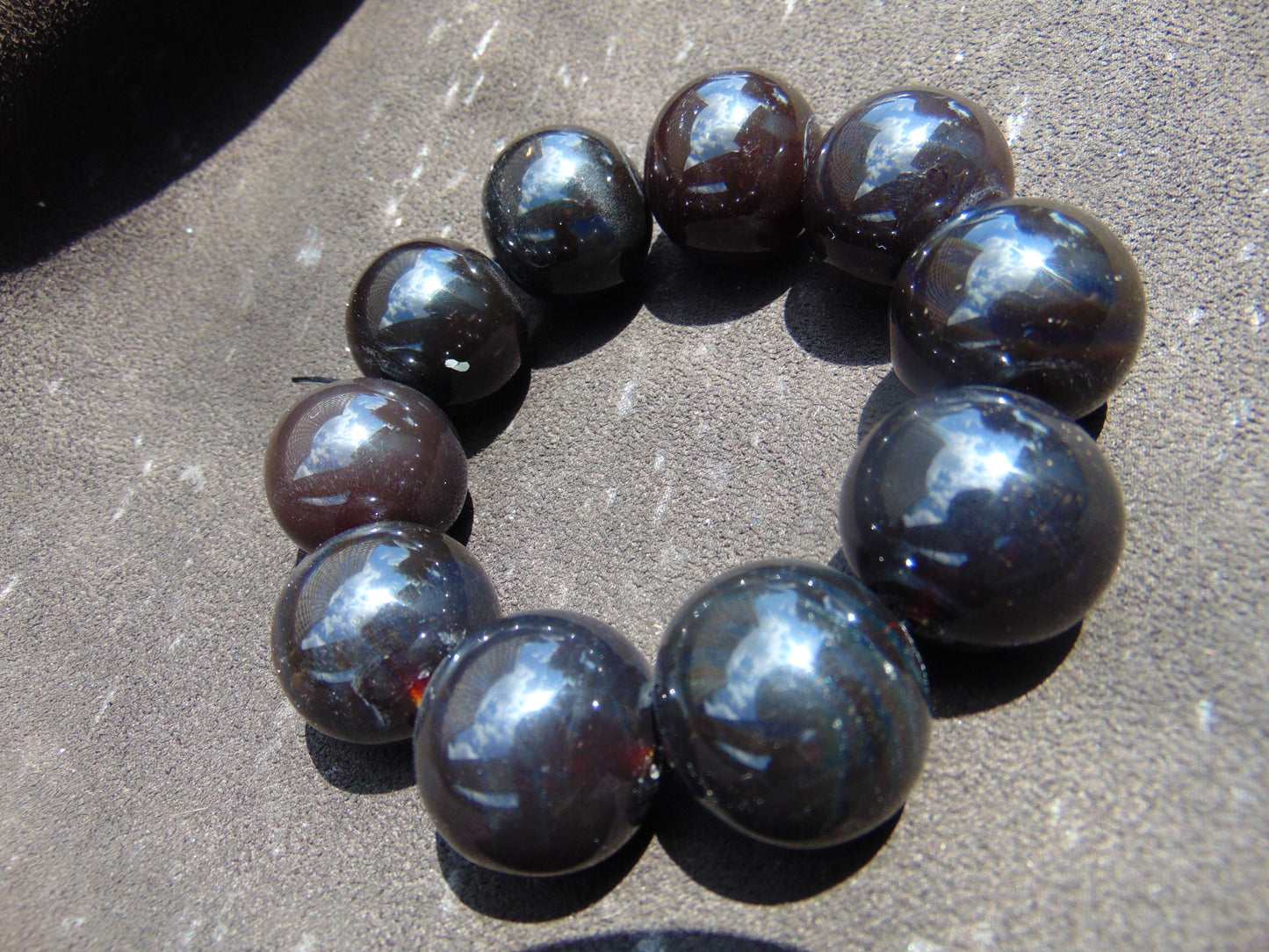 91 gram 10 Beads Mala Bracelet Indonesian Cherry Red Amber 25 mm for Healing FRB32