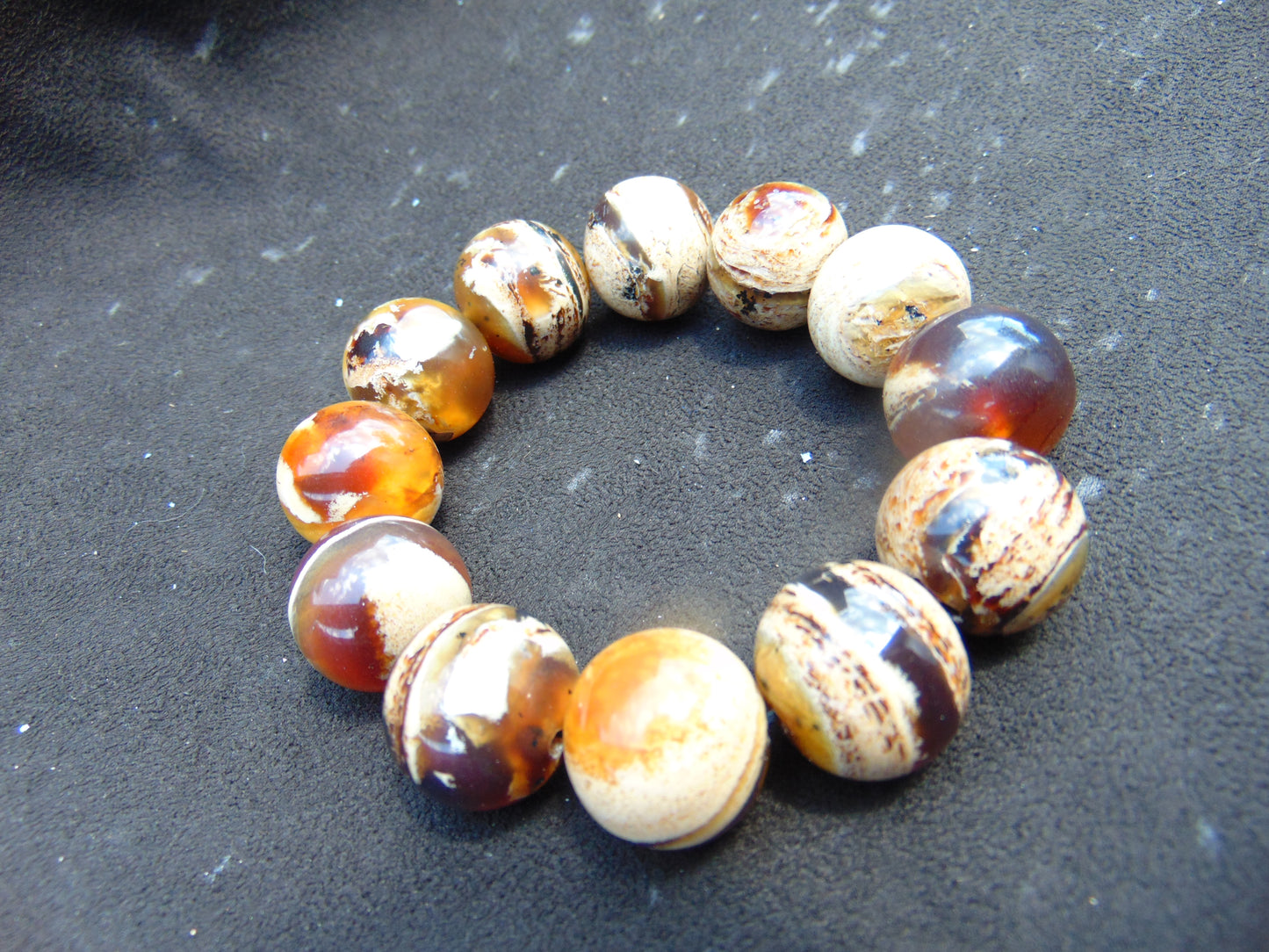 56 gram 12 Beads Mala Bracelet Indonesian White Amber 20 mm for Healing B20M14