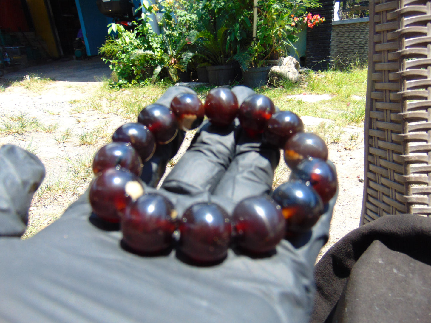 33 gram 14 Beads Mala Bracelet Indonesian Blue Red Amber 16 mm for Healing B15M3