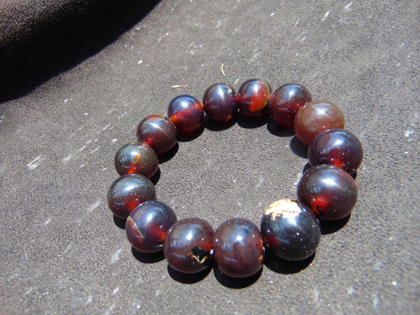 33 gram 14 Beads Mala Bracelet Indonesian Cherry Red Amber 16 mm for Healing B15M6