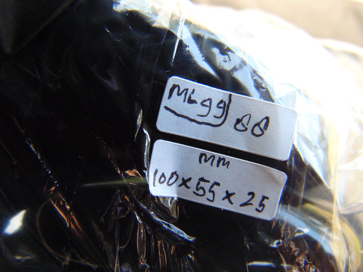 88 gr full polished 100x55x25 mm Indonesia Blue Amber for Healing ML99