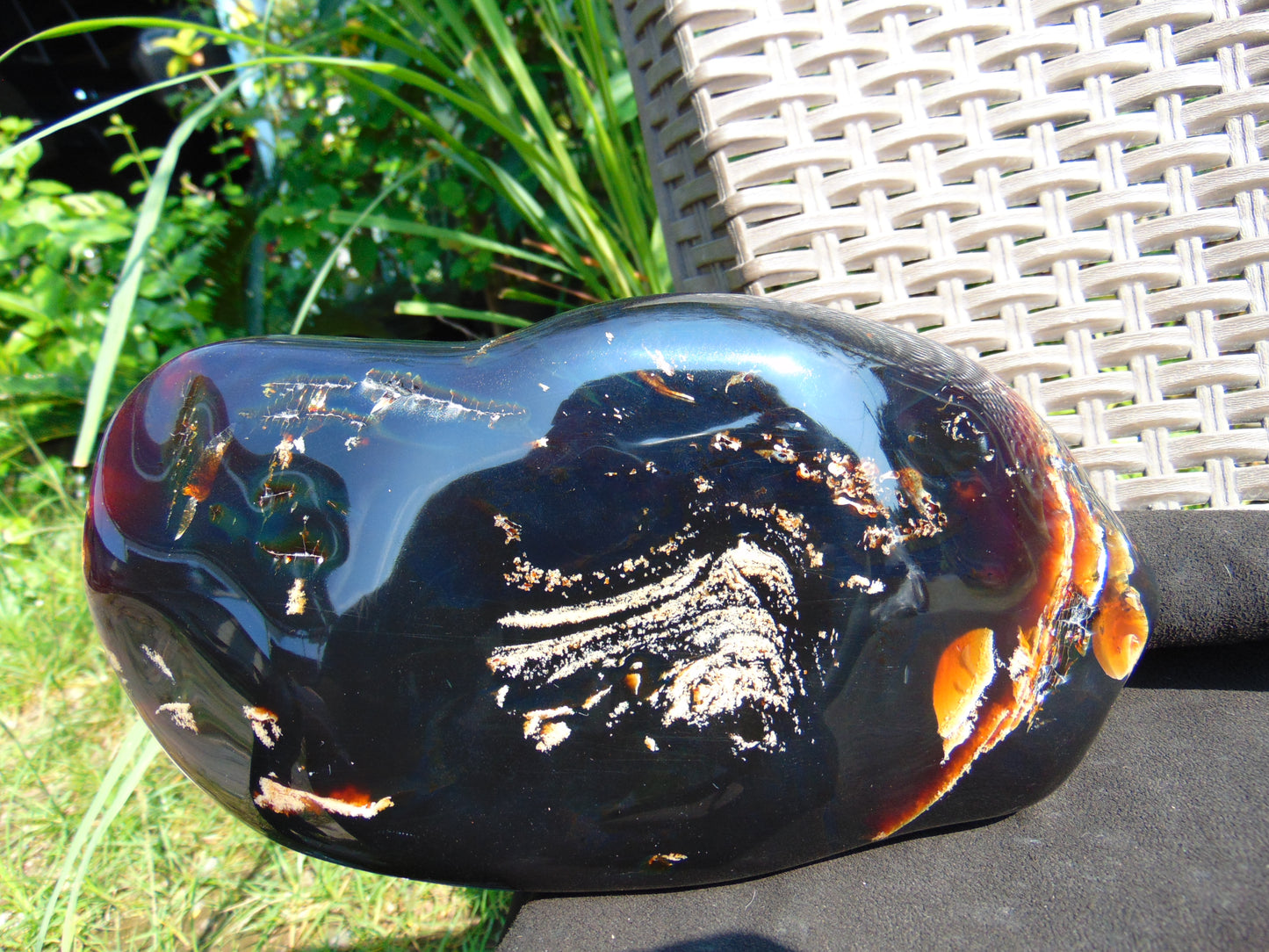1167 gram full polished 25x12x7 cm Indonesian Dark Blue Amber for Healing AR82