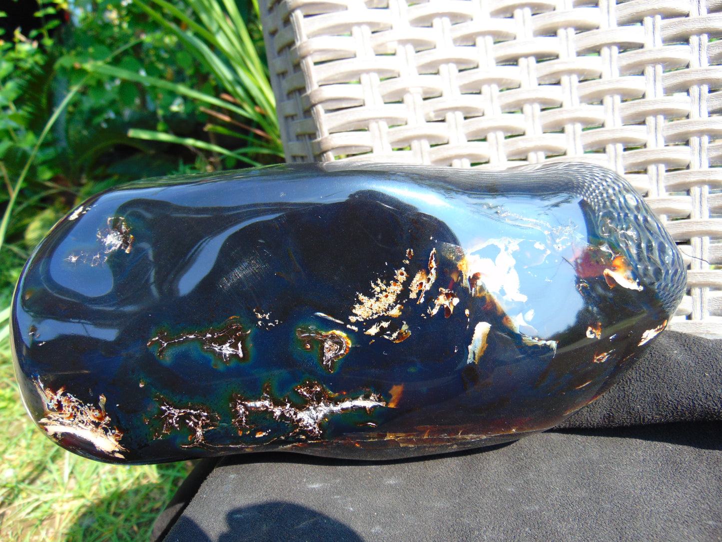 1167 gram full polished 25x12x7 cm Indonesian Dark Blue Amber for Healing AR82
