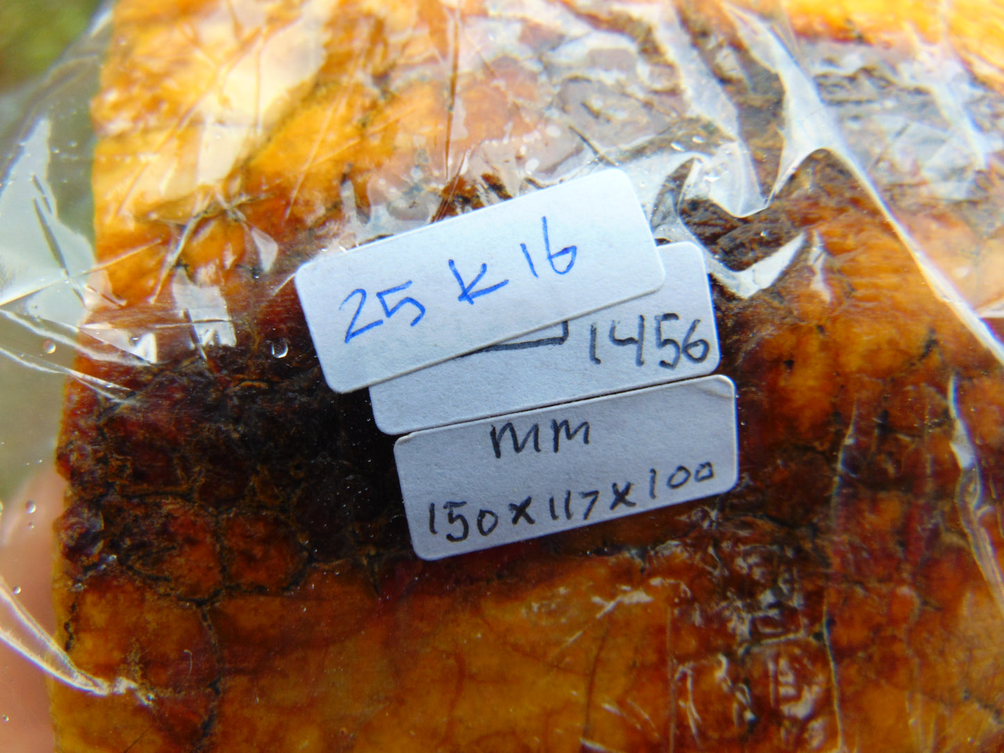 456 gram Polished 150x117x100mm Indonesia Yellow Fragrance Amber for Healing 25K16