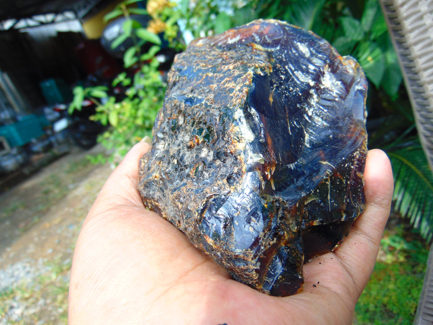 395 gram Rough Raw Indonesian Purple Blue Amber for Healing AGRB104
