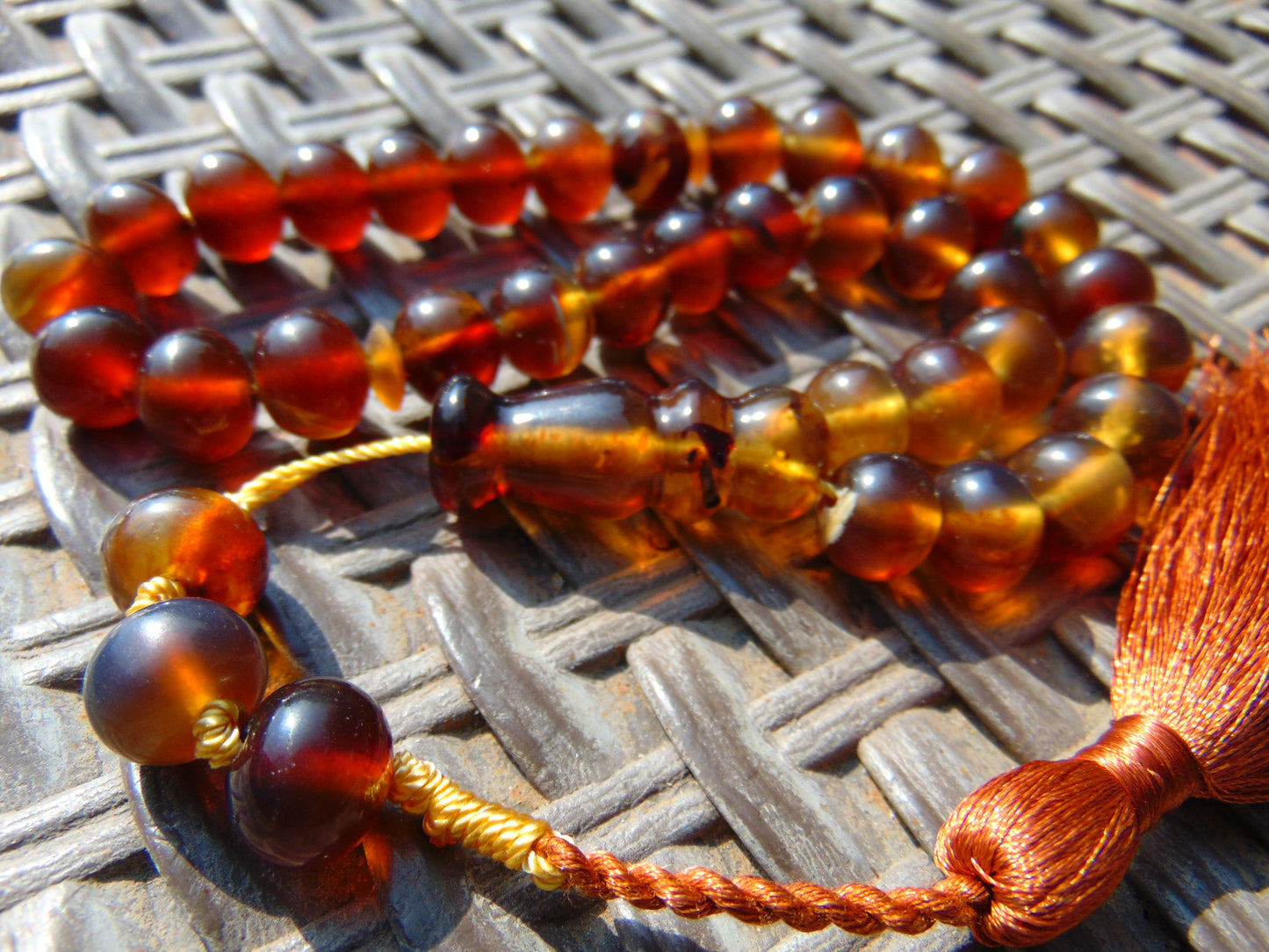 31 gr Hand Tasbih 36 Beads 10 mm Mesbah Rosary Indonesian Yellow Blue Amber for Healing FR12