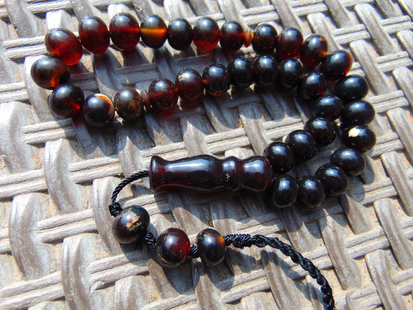 31 gr Hand Tasbih 36 Beads 10 mm Mesbah Rosary Indonesian Dark Red Amber for Healing FR13