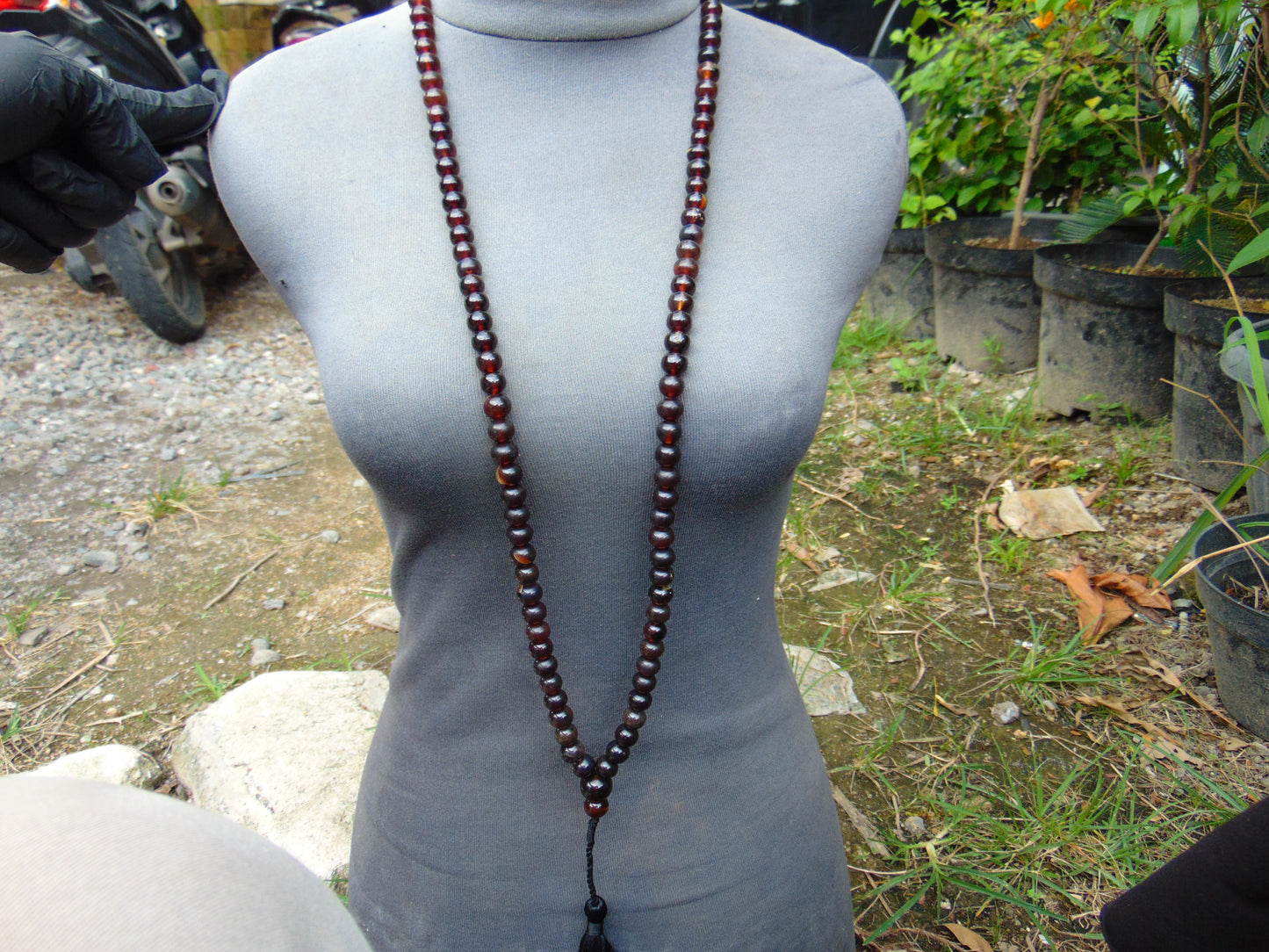 67 gram 108 Beads 10 mm Mala Buddha for Yoga and Meditation Indonesian Black Amber for Healing MB20