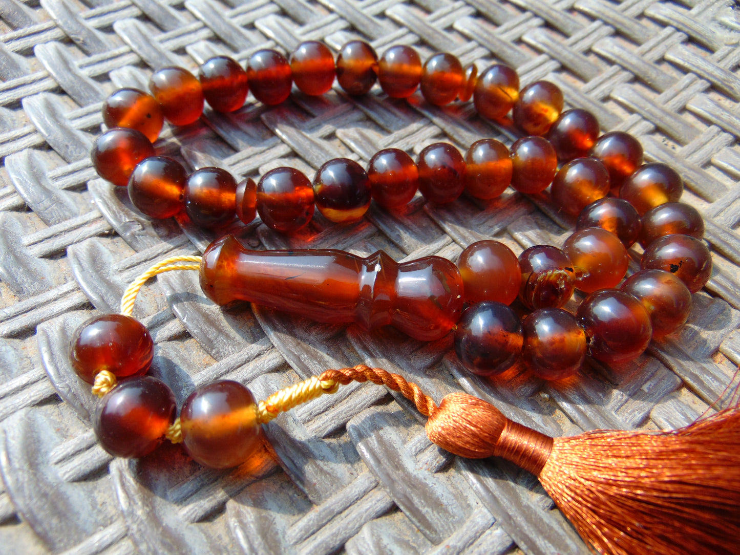 49 gr Hand Tasbih Mesbah Rosary 36 Beads 12 mm Indonesian Red Bluish Amber for Healing TB13i19