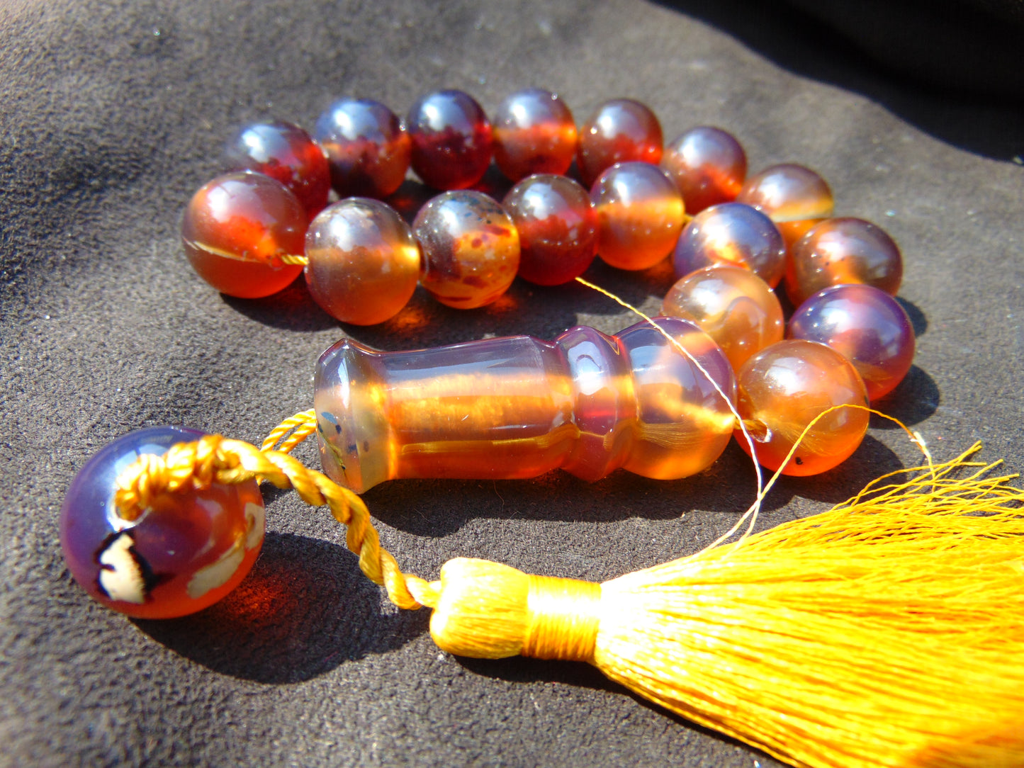 53 gr Hand Tasbih 17 Beads 18 mm Indonesian Yellow Blue Amber for Healing BT9