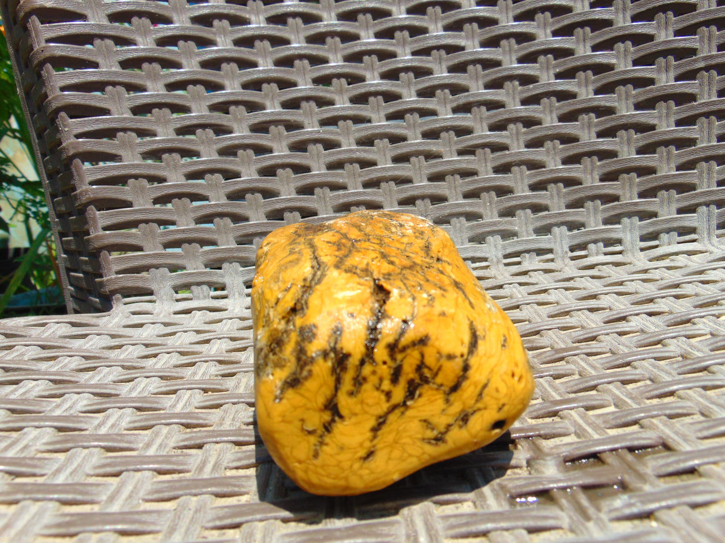 237 gram Polished Indonesia Yellow Fragrance Amber for Healing K611