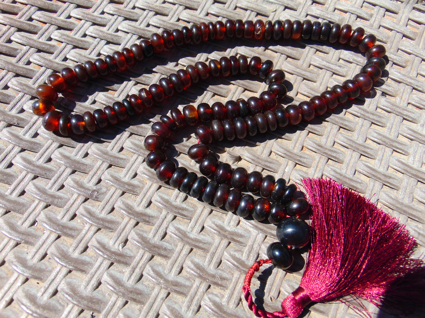71 gram 108 Beads Rosary Mala Buddha for Yoga and Meditation Indonesian Dark Red Amber for Healing MR6