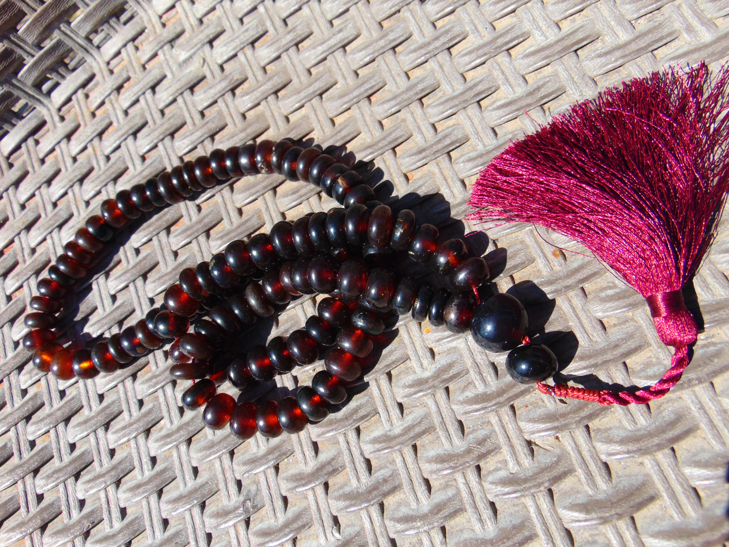 71 gram 108 Beads Rosary Mala Buddha for Yoga and Meditation Indonesian Dark Red Amber for Healing MR6
