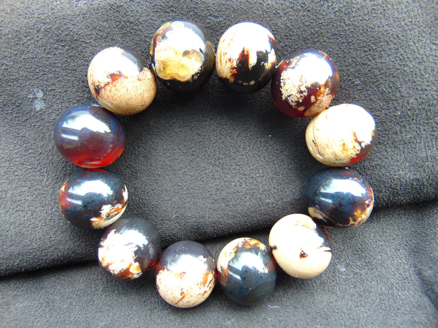 56 gram 12 Beads Mala Bracelet Indonesian Blue White Amber 20 mm for Healing G20B18