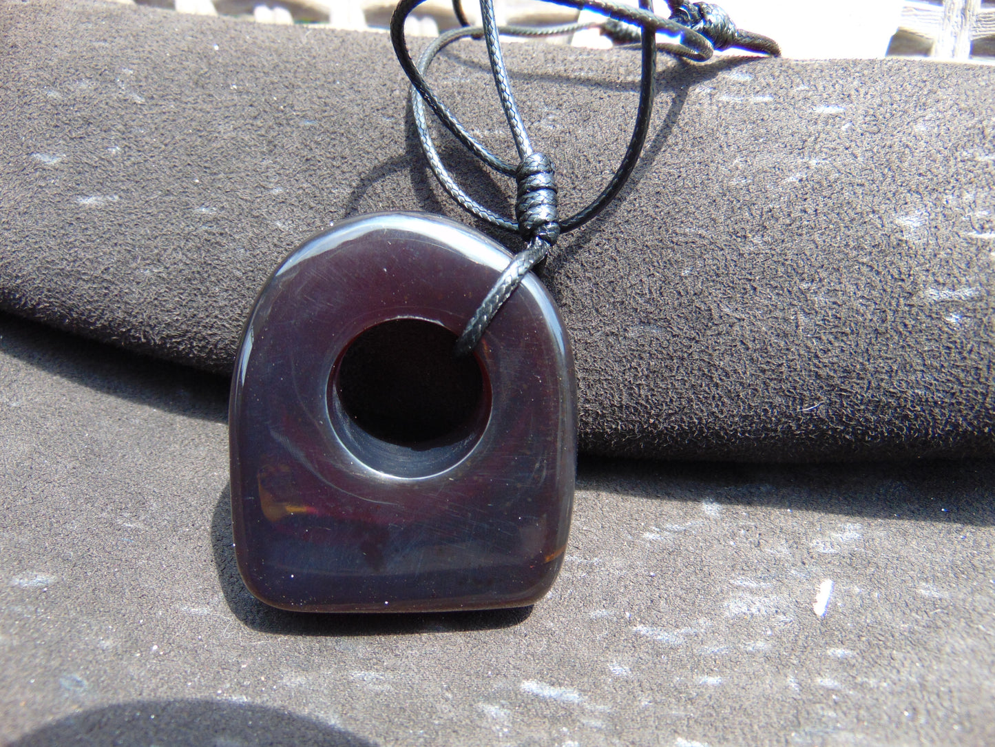 33 gram Ring Pendant Indonesian red blue Amber for Healing 25y154