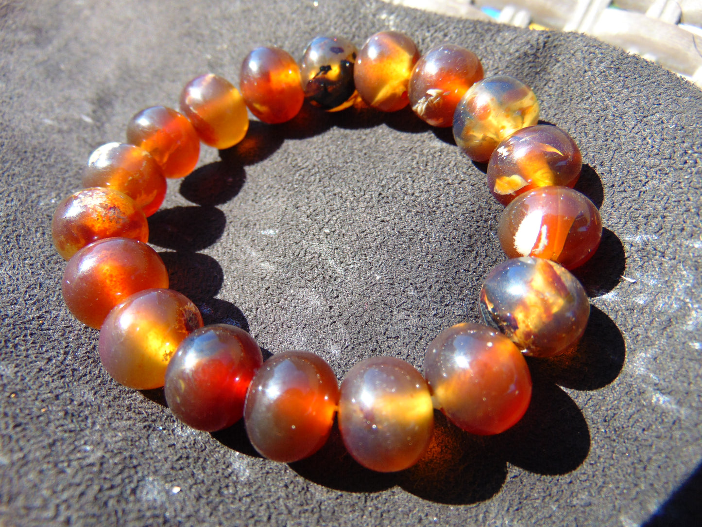 18 Gram 18 Small Beads Bracelet Indonesian Red Bluish Amber for Healing SB36