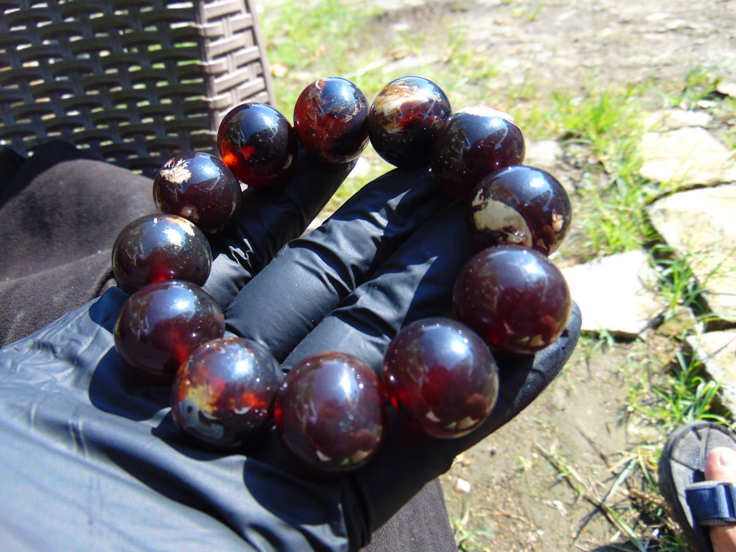 55 gram 12 Beads Mala Bracelet Indonesian Dark Red Amber 20 mm for Healing G20B4
