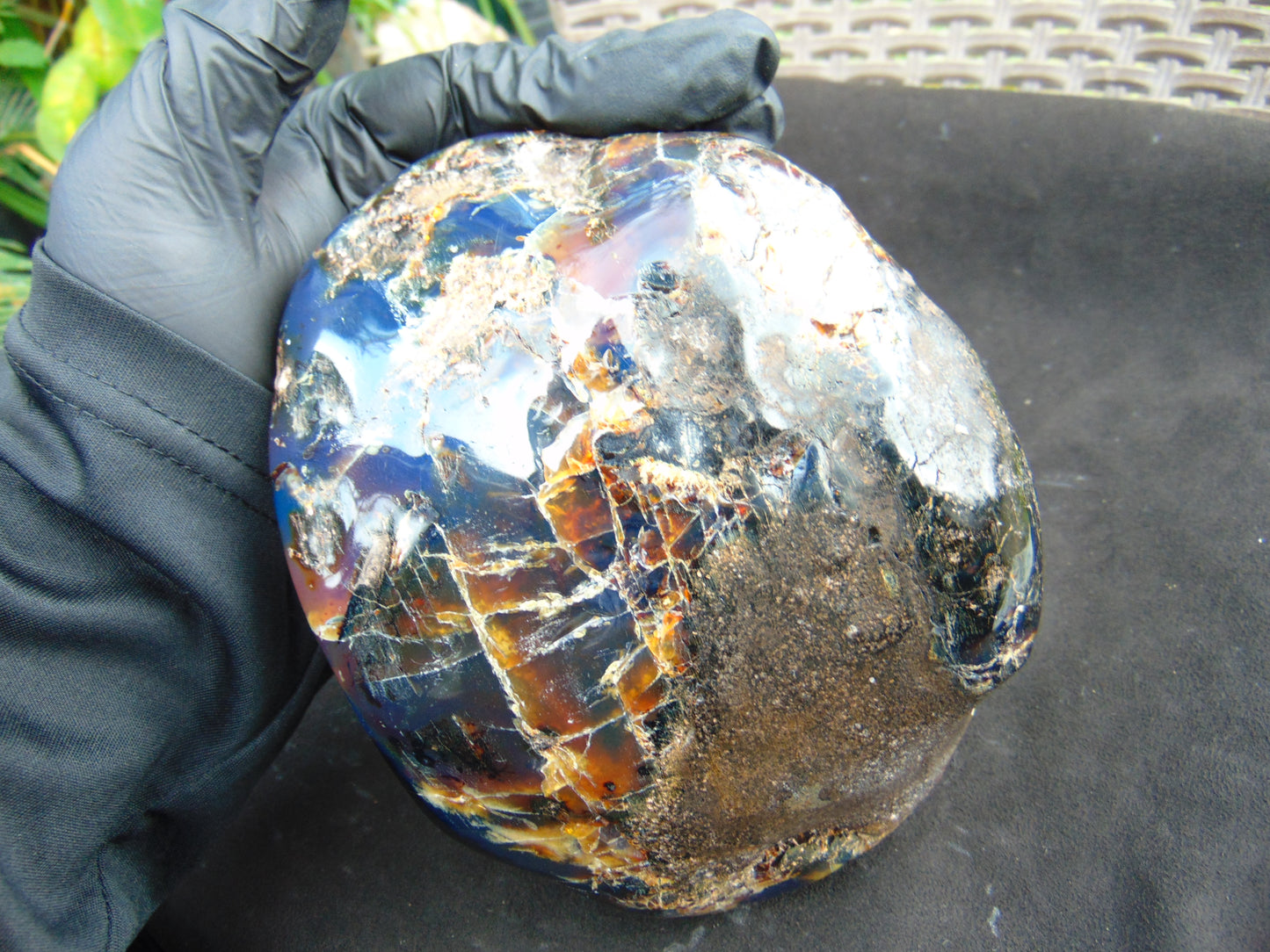 1255 gr Full Polished 16x11x7 cm Indonesian Black Blue Amber for Healing ML61