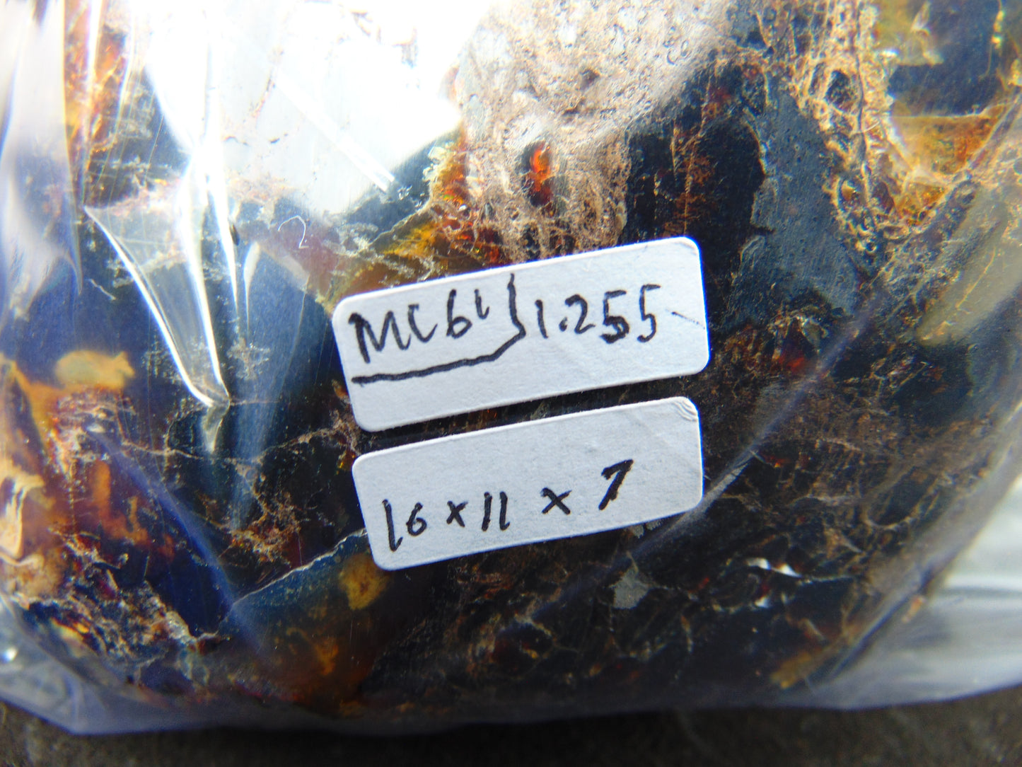 1255 gr Full Polished 16x11x7 cm Indonesian Black Blue Amber for Healing ML61