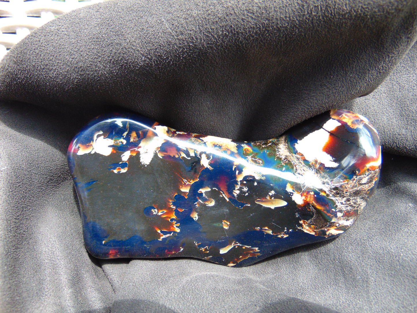405 Gr Full Polished Indonesia Blue Amber for Healing ML64