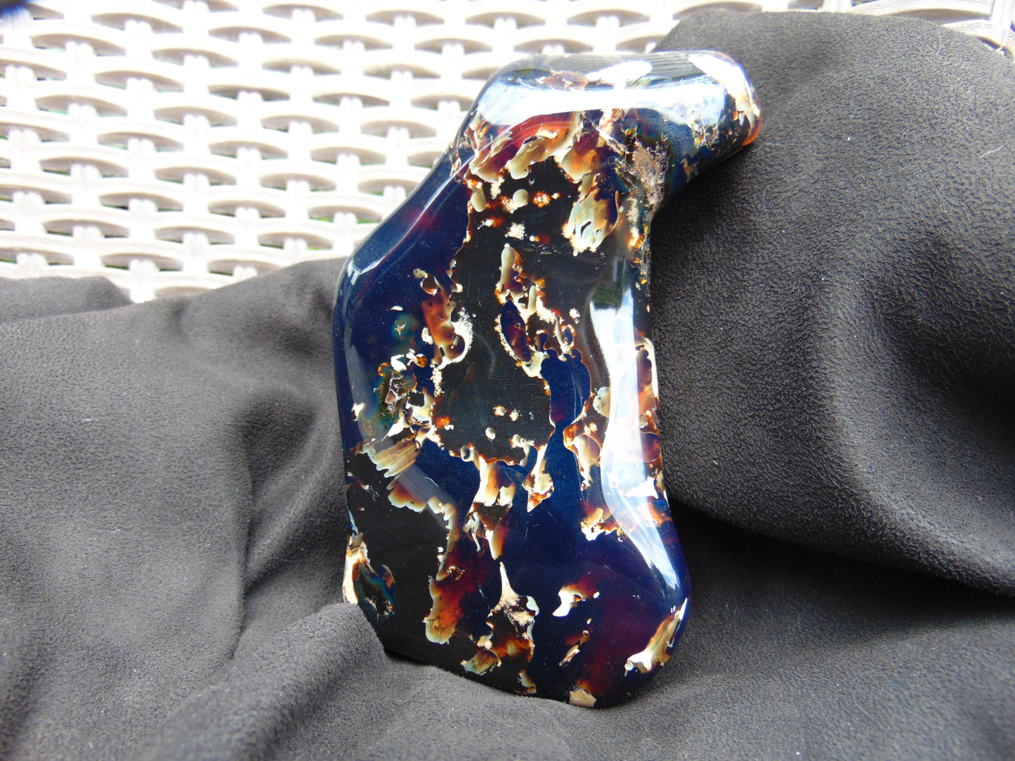 405 Gr Full Polished Indonesia Blue Amber for Healing ML64