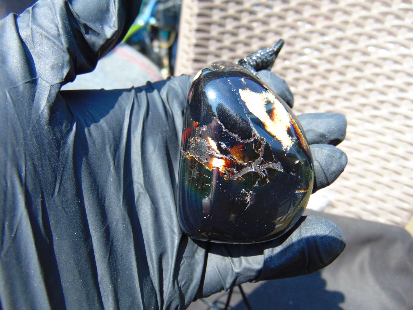 71 gr Pendant Indonesian Black Amber for Healing P226