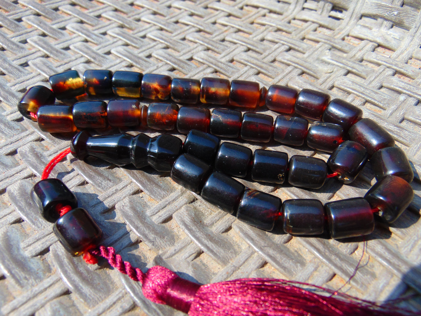44 gr Komboloi Tasbih Rosary 33+2 Beads 12x15 mm Indonesian Cherry Red Amber for Healing TT20