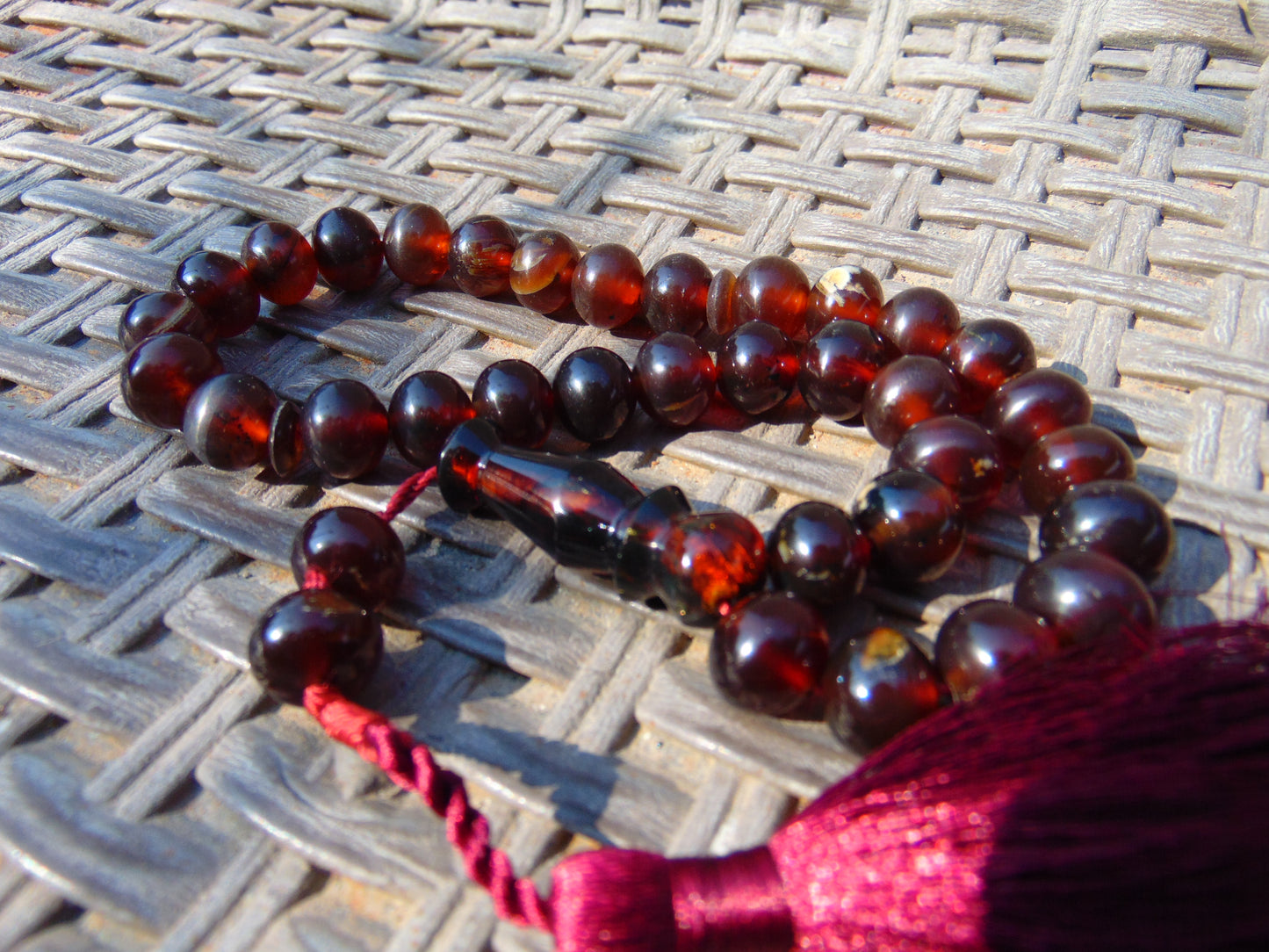 27 gr Hand Tasbih 33+2 Beads 10 mm Indonesian Cherry Red Amber for Healing TB10i5