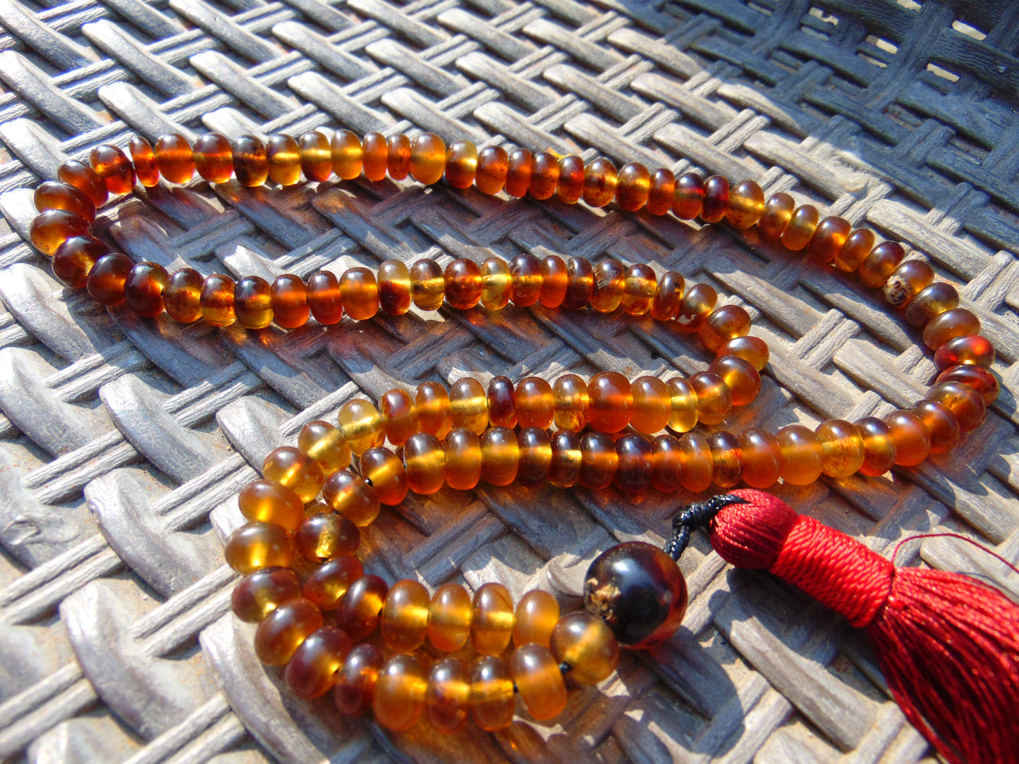 42 gram 108 Mala Buddha Necklace for Yoga Meditation Indonesian Yellow Amber for Healing M125