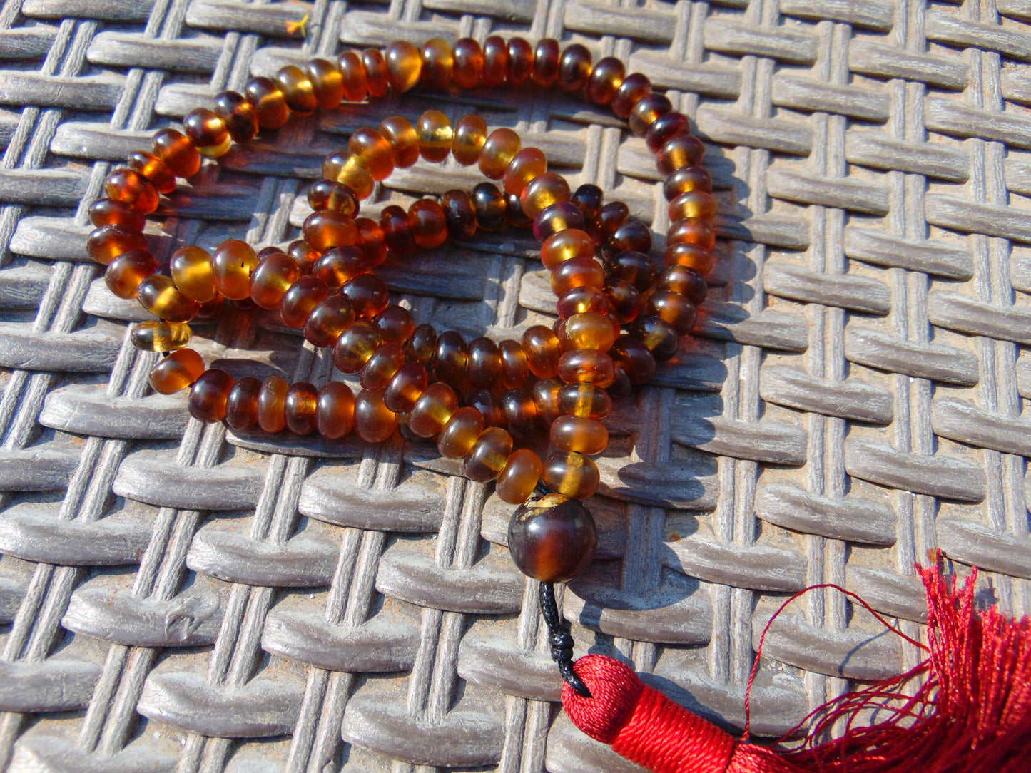 42 gram 108 Mala Buddha Necklace for Yoga Meditation Indonesian Yellow Amber for Healing M125