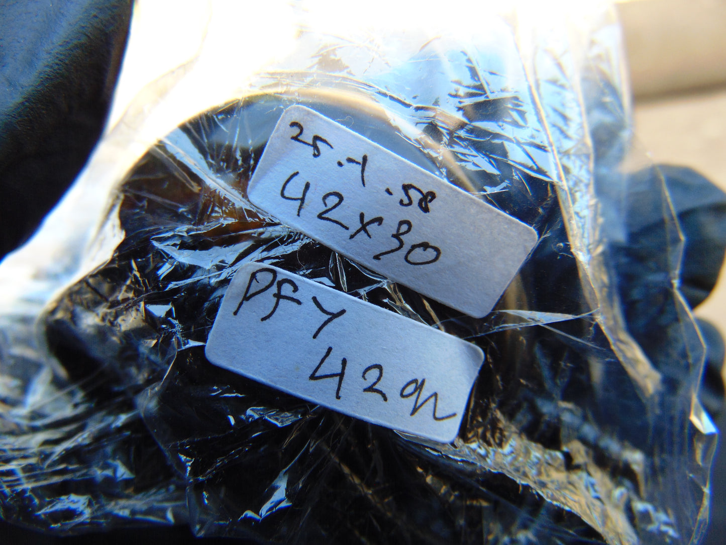 42 gr Donut Pendant Indonesian Black Blue Amber for Healing 25Y58