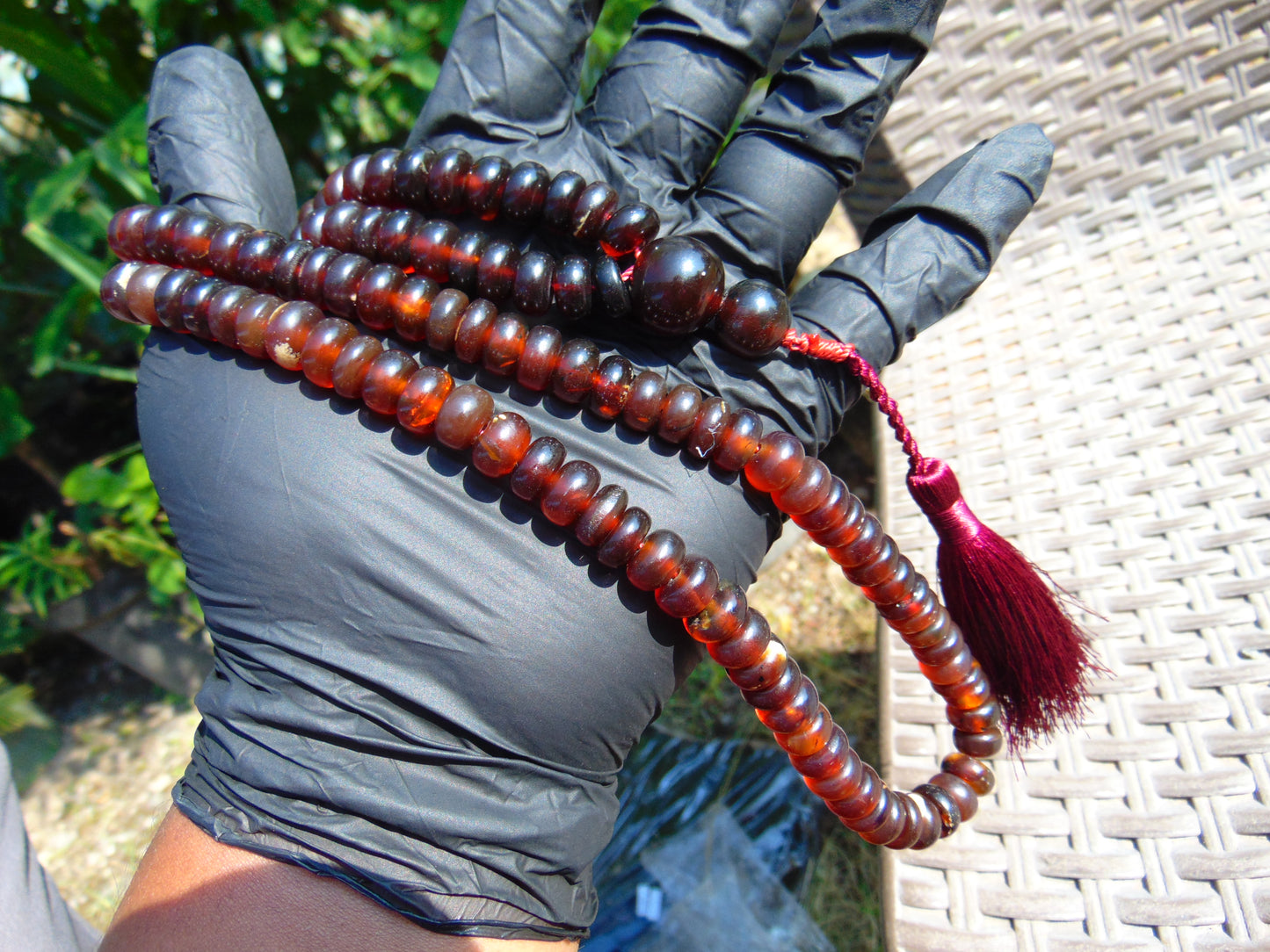 43 gram 108 Mala Buddha for Yoga and Meditation Indonesian Dark Red Amber for Healing MR9