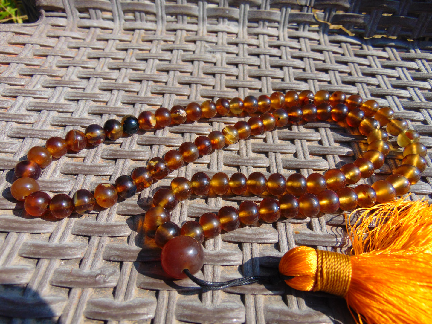 61 gram 108 Beads 9 mm Mala Buddha for Yoga and Meditation Indonesian Yellow Amber for Healing BT03