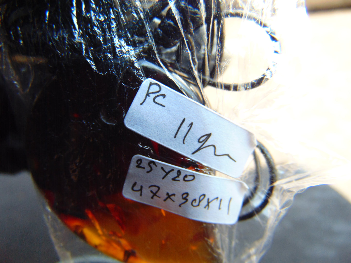 11 gr Comma Pendant Indonesian Blue Amber for Healing 25Y20