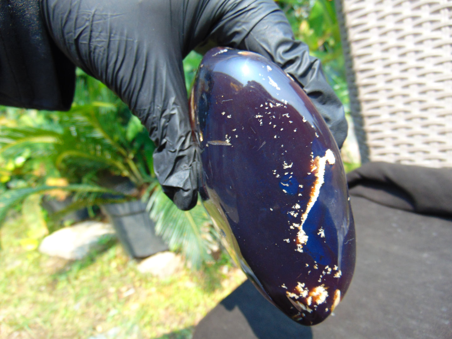 460 gram Full polished Indonesian Purple Blue Amber for Healing ar117