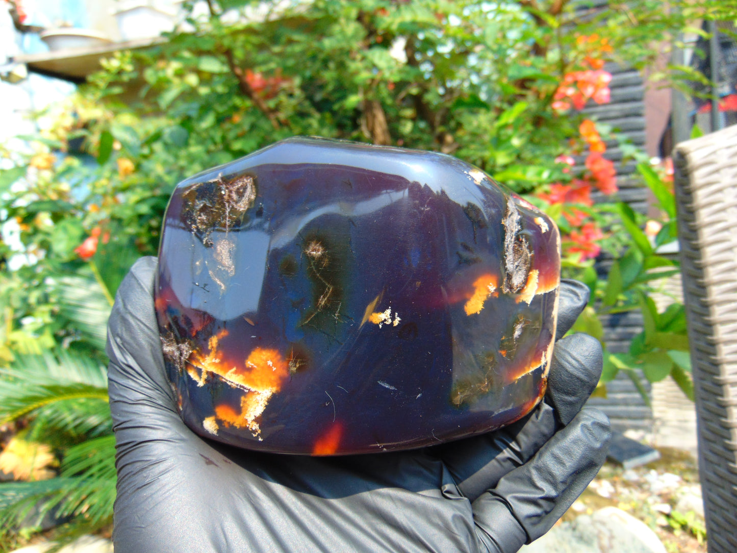 460 gram Full polished Indonesian Purple Blue Amber for Healing ar117