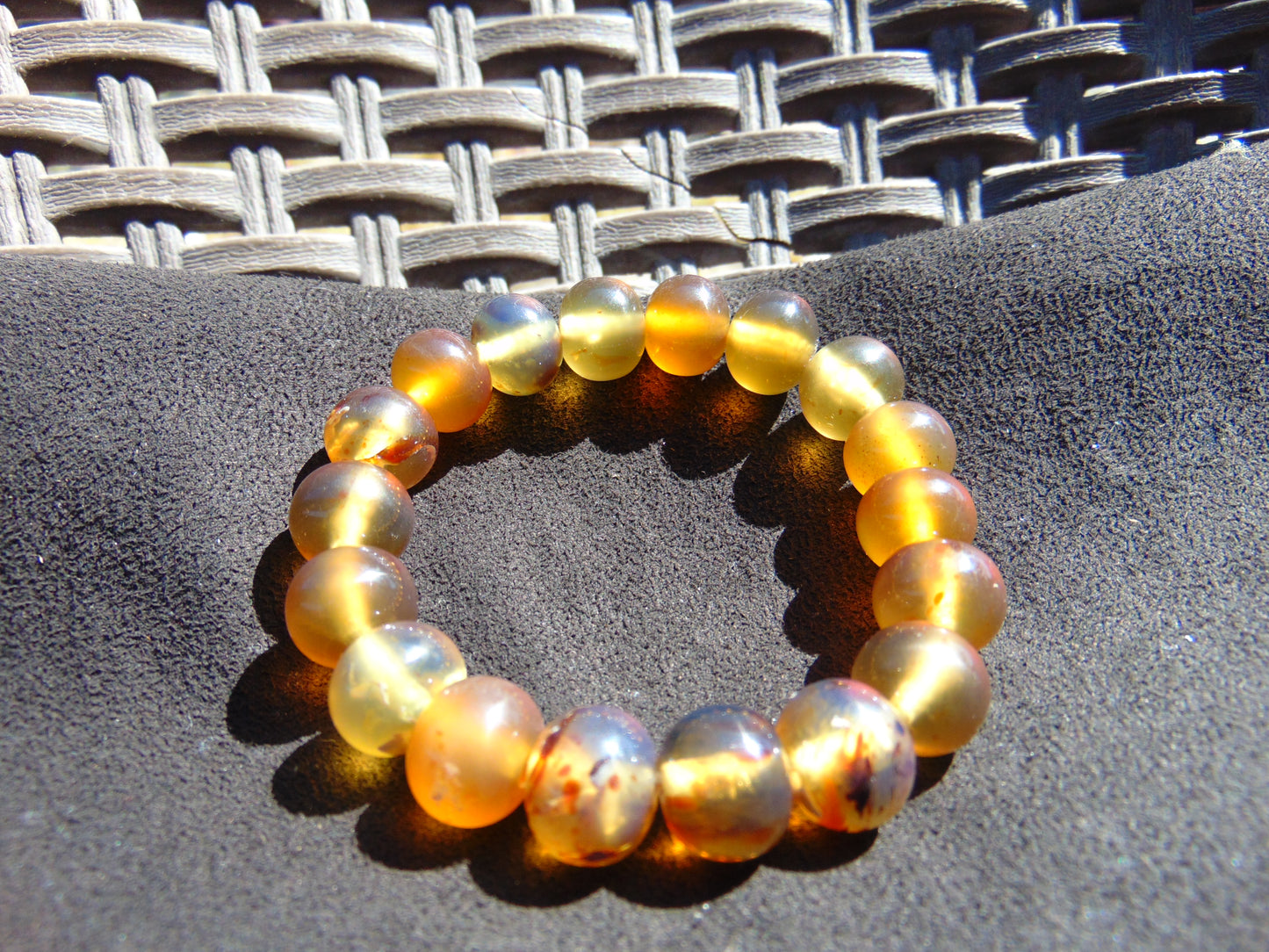 18 Gram 18 Small Beads Bracelet Indonesian Yellow Bluish Amber for Healing SB1