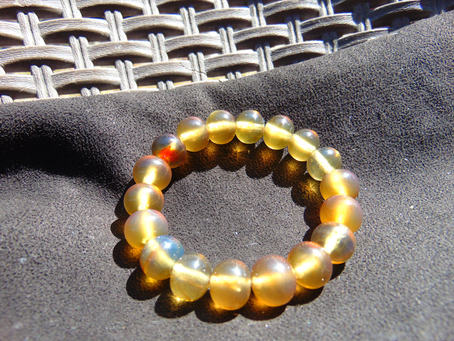 18 Gram 18 Small Beads Bracelet Indonesian Yellow Bluish Amber for Healing SB10