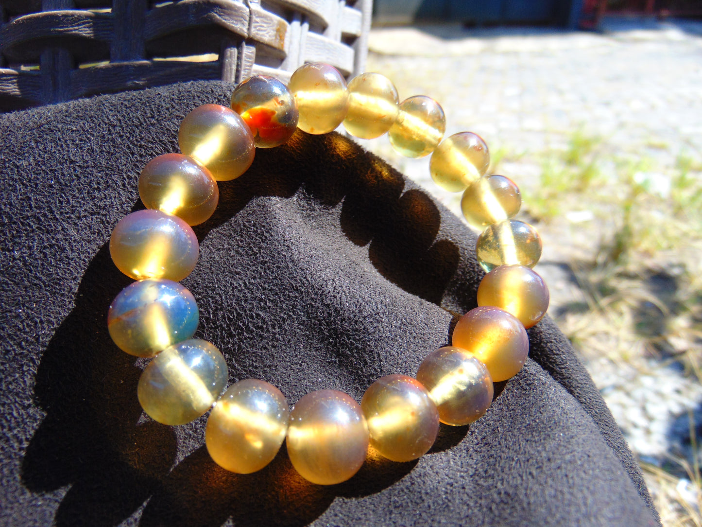 18 Gram 18 Small Beads Bracelet Indonesian Yellow Bluish Amber for Healing SB10