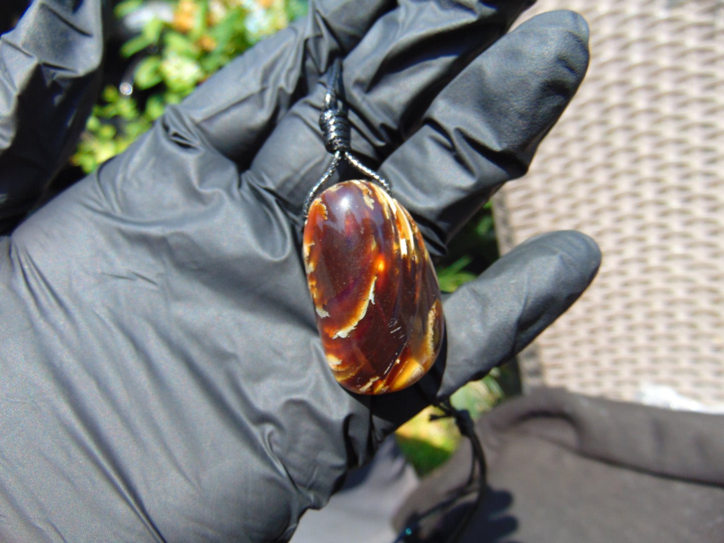10 gr Pendant Indonesian white blue Amber for Healing Y3