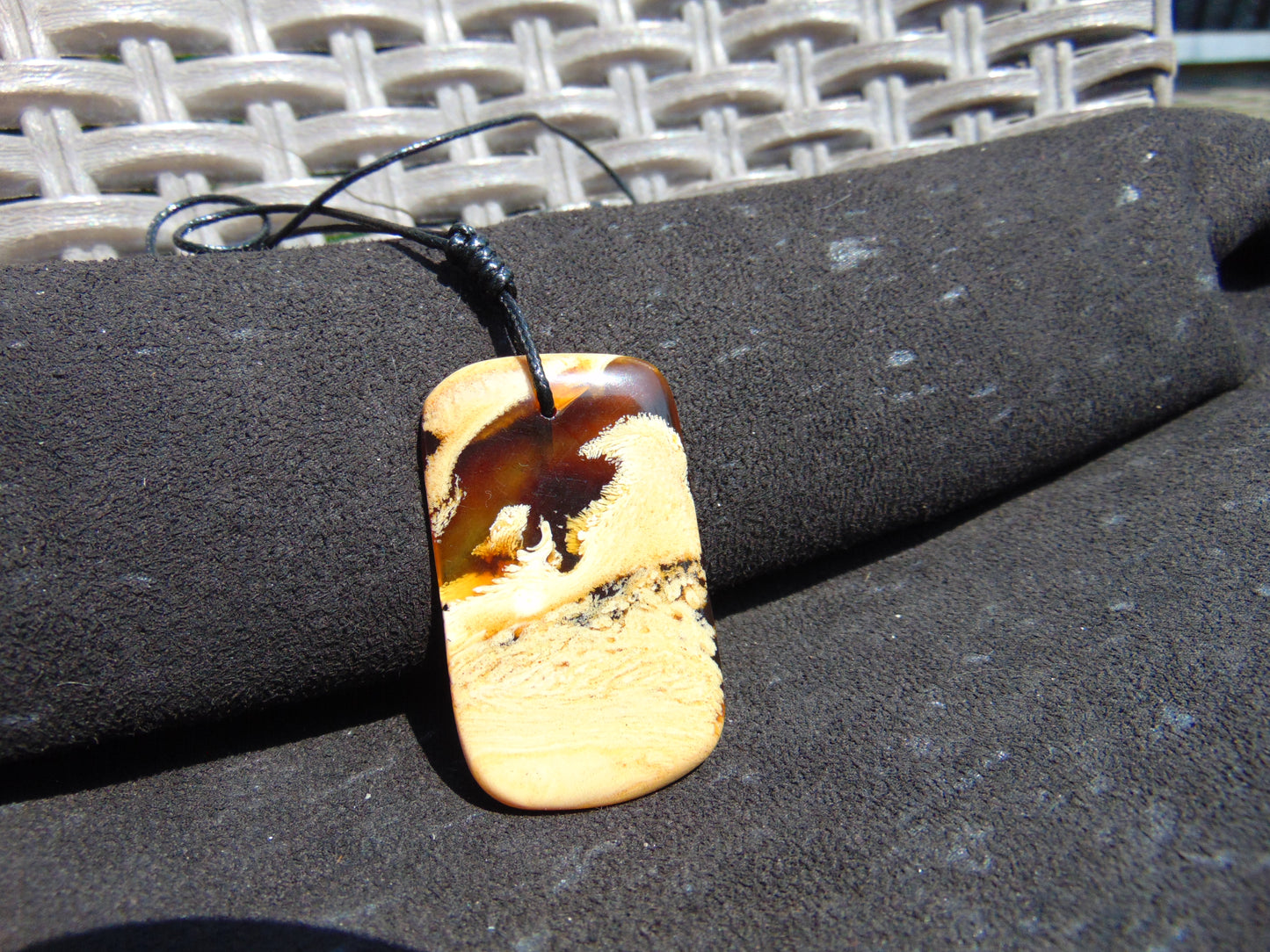7.64 gr Pendant Indonesian white Amber for Healing No.61