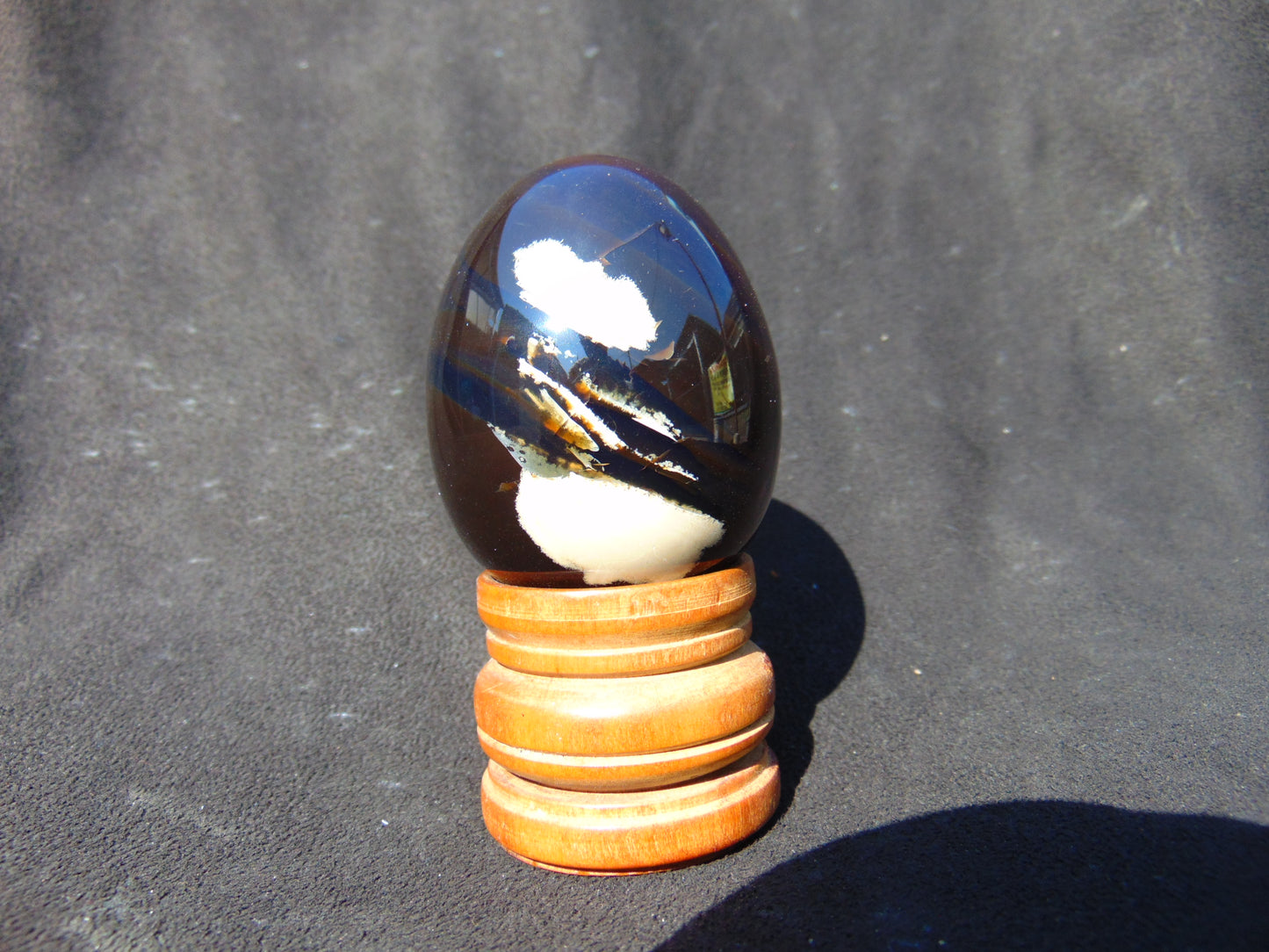 64 gr Shaped Egg 58x45 mm Indonesian Amber for Healing AJT386