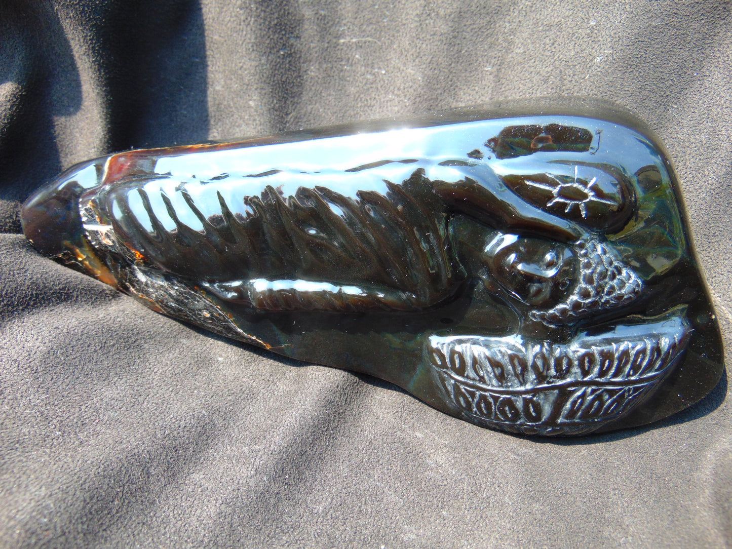 604 gr Sleep Buddha under bodhi tree 220x100x50 mm Indonesia Black Amber
