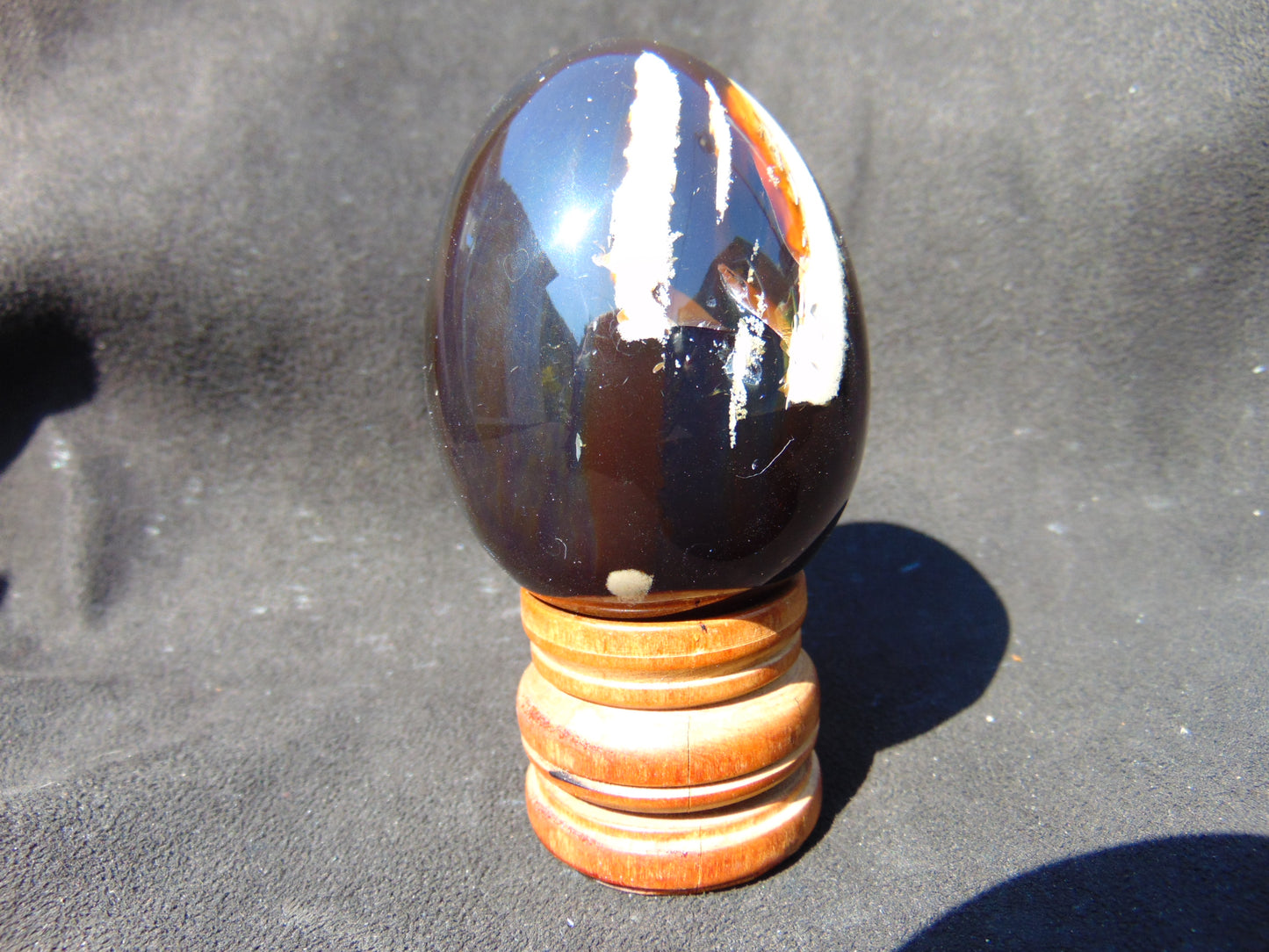 104 gr Shaped Egg 64x53 mm Indonesian Amber for Healing AJT366