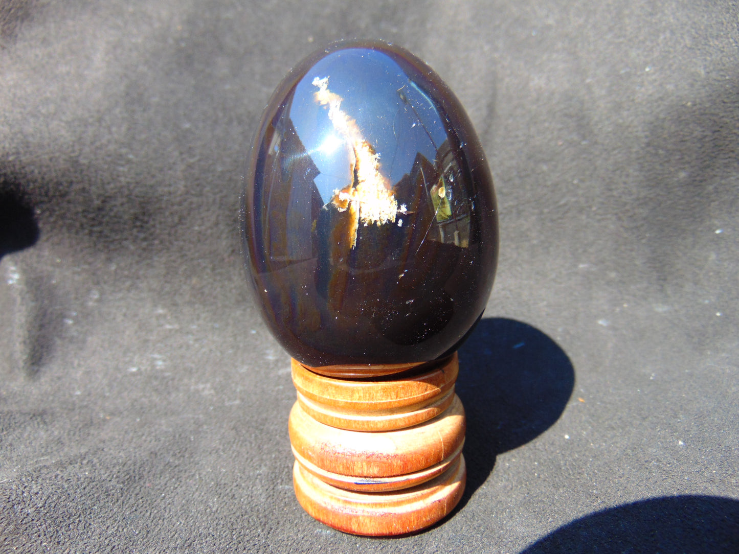 104 gr Shaped Egg 64x53 mm Indonesian Amber for Healing AJT366