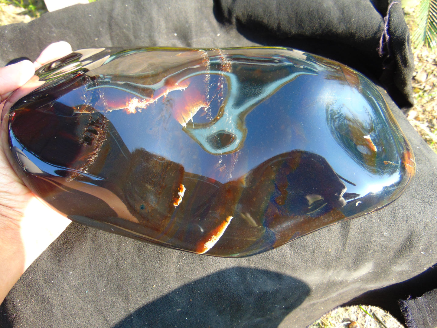 2756 gr full polished 28x19x11 cm Indonesia Dark Blue Amber for Healing ST124
