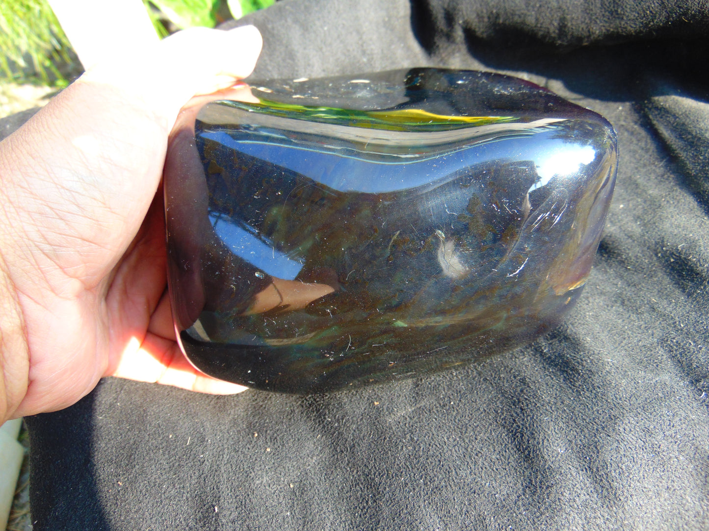 1186 gr full polished 10x6x5 cm Indonesia Black Blue Amber for Healing ML41