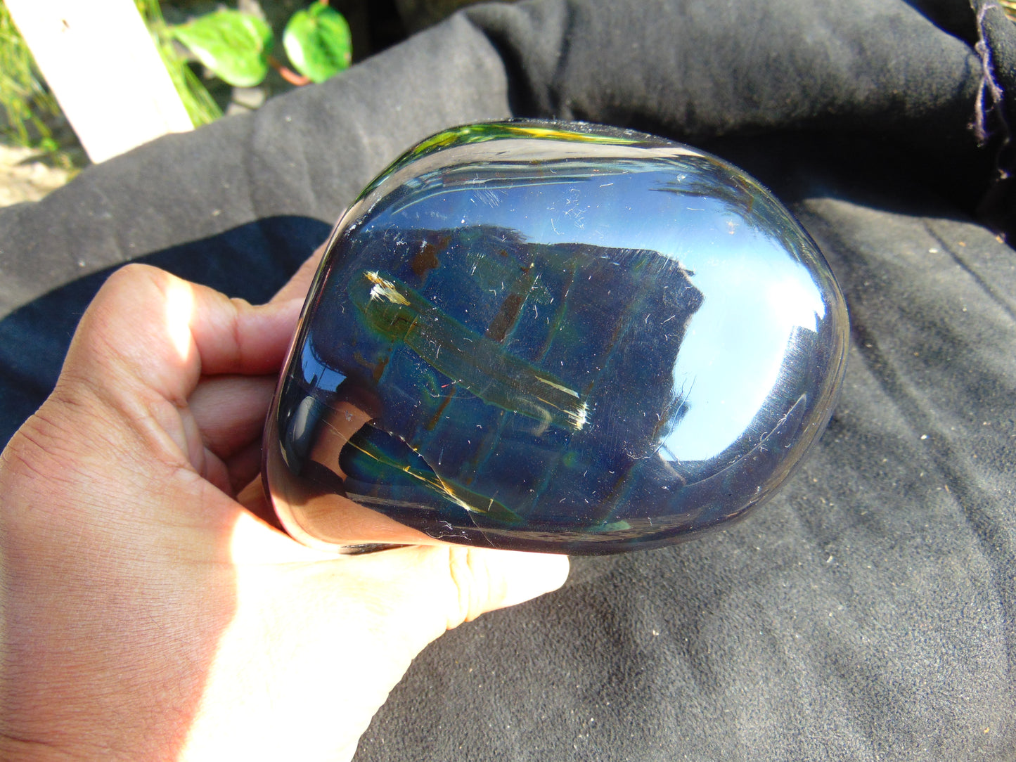 1186 gr full polished 10x6x5 cm Indonesia Black Blue Amber for Healing ML41